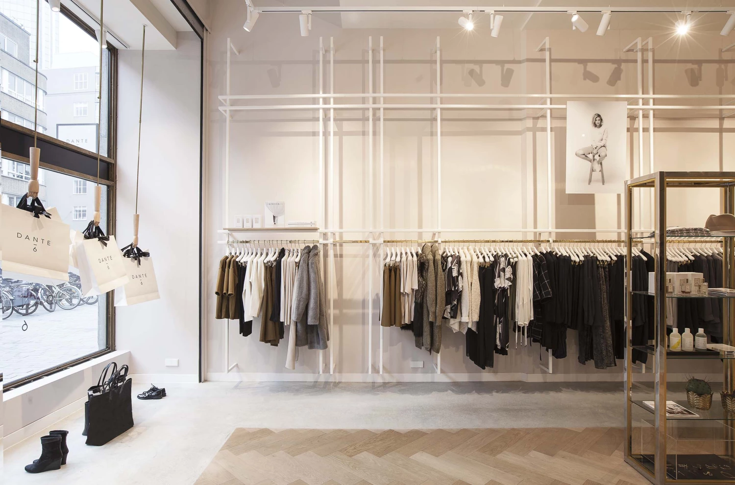 DORIS S Verkoopwinkel 2 DORIS S Verkoopwinkel -DORIS S Verkoopwinkel 78998