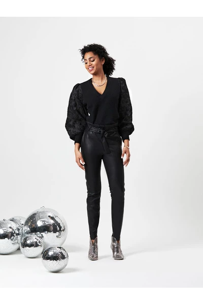 Sweaters Dante 6 Cela Sweater Zwart 224132 900 Black 1 Sweaters Dante 6 Cela Sweater Zwart 224132 900 Black